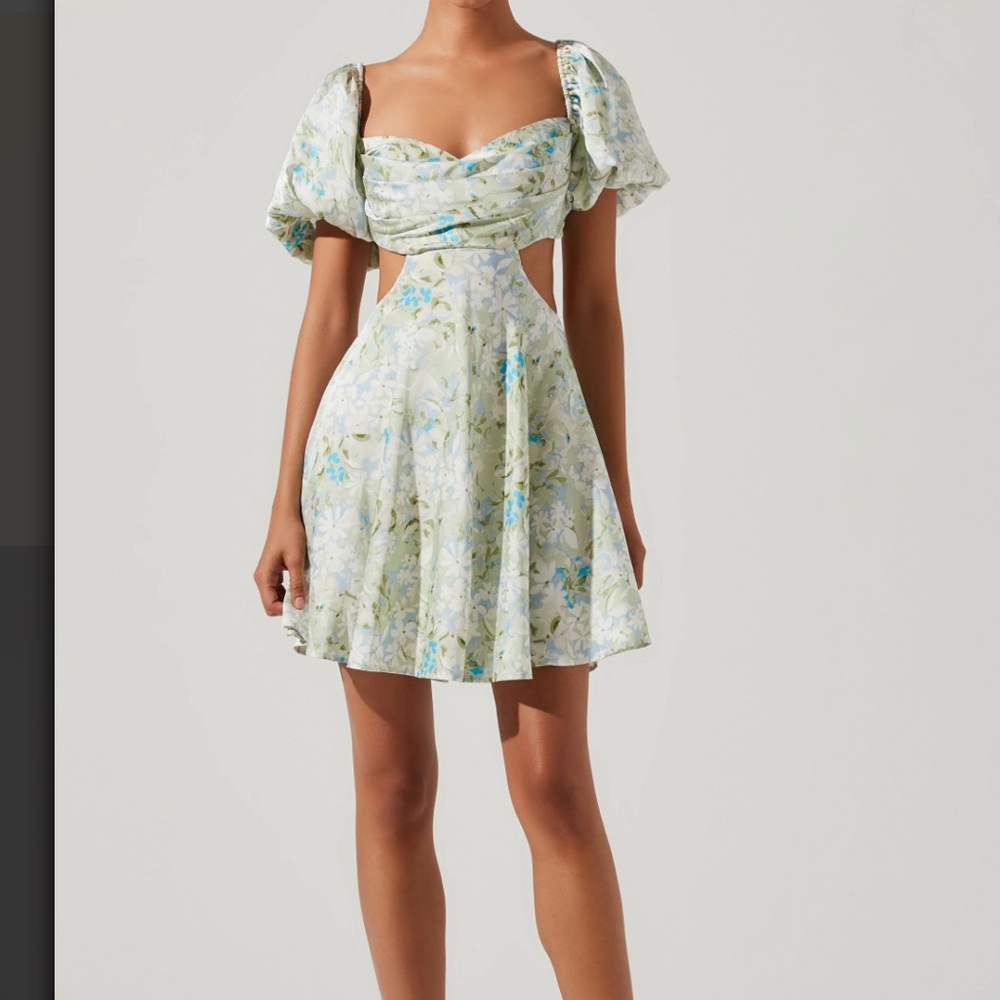 ASTR floral green satin dress backless